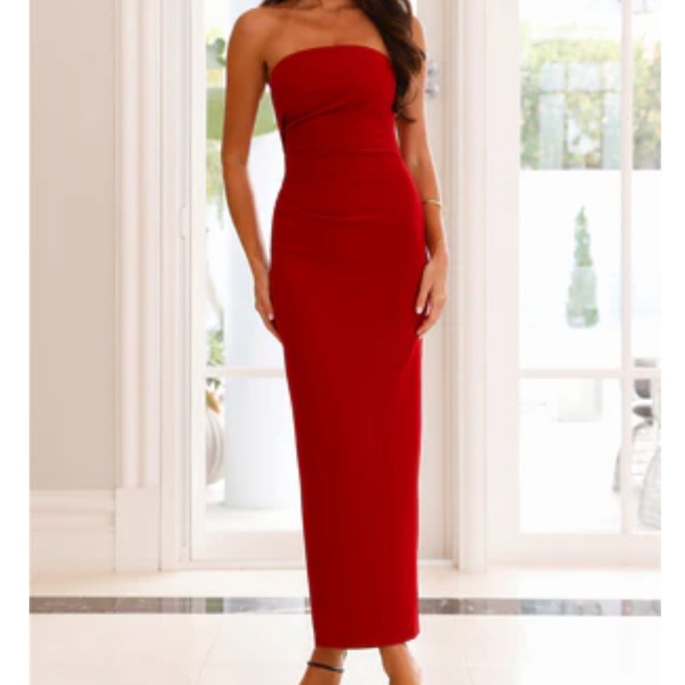 Hello Molly Red Strapless Bodycon Cocktail Dress